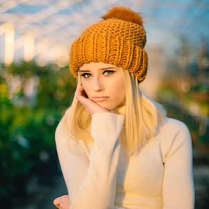 Meet your Posher, Avery